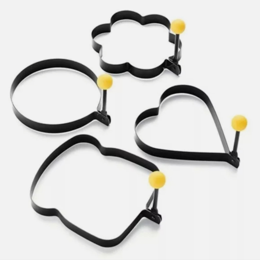 AVON Set for 4 Egg Molds